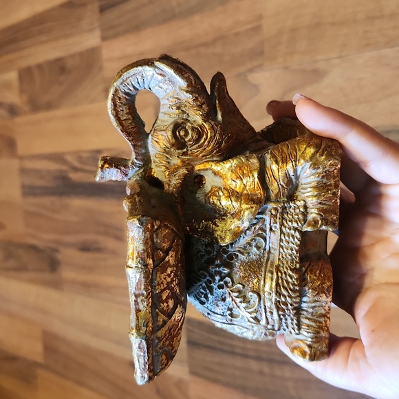 Golden Gilded Elephant Business Card Holder Trunk Up for Luck - Picture 16 of 16